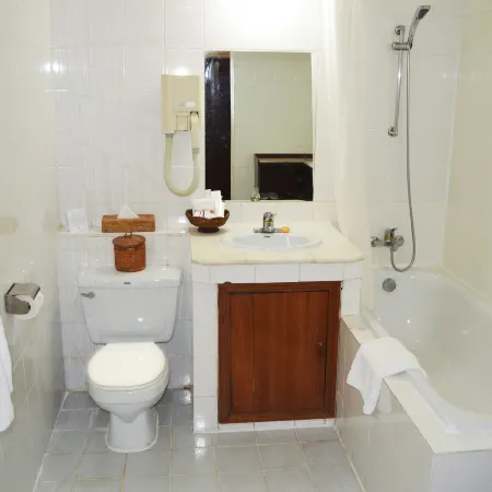 Inya Lake Hotel Hotels in Yangon