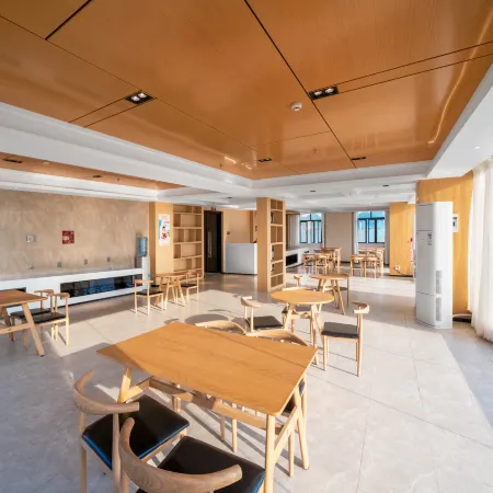 Guotou Yuetu Hotel
