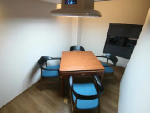 Jinglai Hotel • Select (Shanghai Jingan Changshou Road Metro Station Branch)