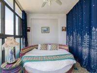 三亚金珊瑚海景度假公寓 - 精选园景三卧一厅套房