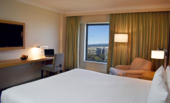 Stamford Plaza Sydney Airport Hotel & Conference Centre