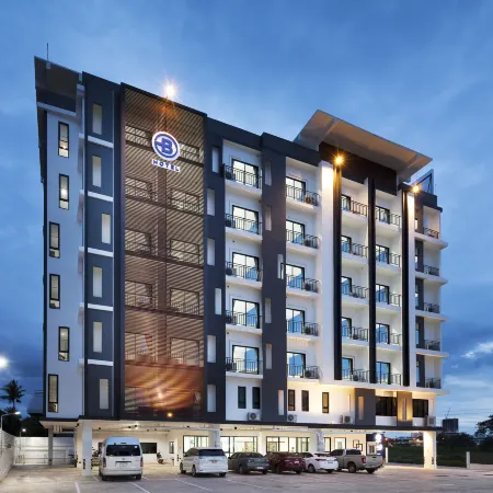 B Hotel Khon Kaen Отели рядом с достопримечательностью «Храм Тхунг Сетхи»