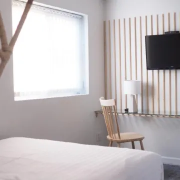 Shanti-Retreat Hotel