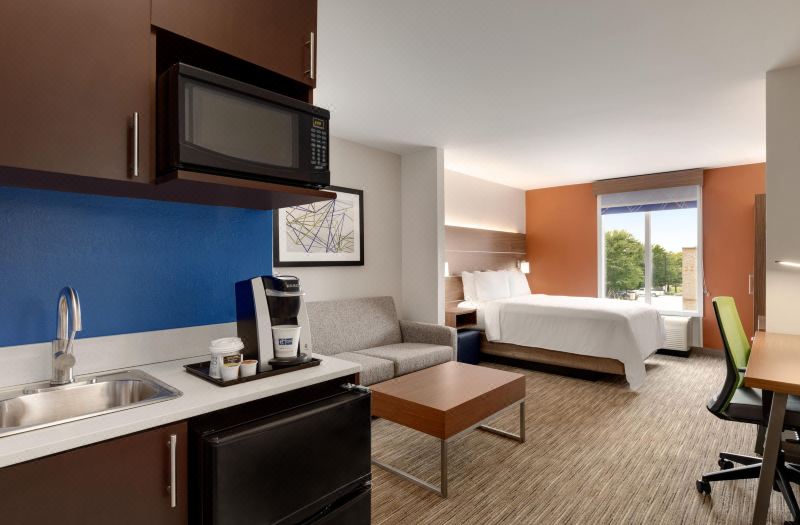 Holiday Inn Express & Suites Opelika Auburn by IHG