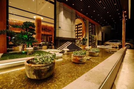Mando Hotel