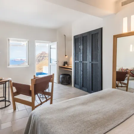 Porto Fira Suites