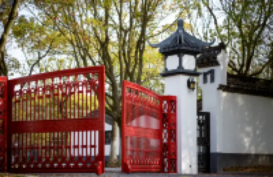 Shanghai Huayi Resort Hotels near Plum Garden of Grand View Garden