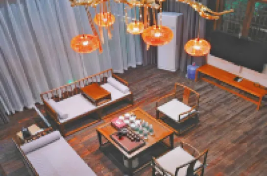 Huajianman Hostel Hotel berhampiran Qinglong Temple