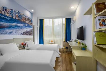 Eurotime Mediterranean Hotel (Rongcheng Chishan Scenic Spot Shidao Building Store)