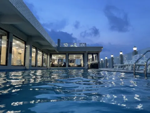 Hebo Hotel (Fangchenggang Qisha) Hotels near Leshan Ancient Fishing Village