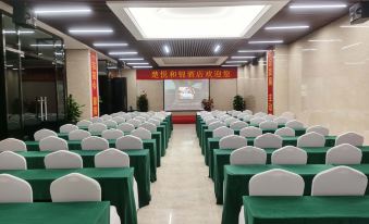 Chuyue Hejin Hotel