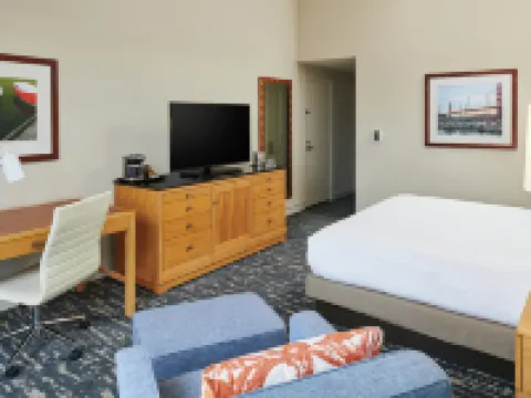 DoubleTree by Hilton Hotel Berkeley Marina Hotels in Berkeley