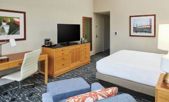 DoubleTree by Hilton Hotel Berkeley Marina