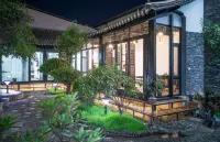 Shenjun Chinese Inn (Weishan Ancient City Xinggong Tower) - Inns