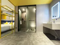7Days Inn Hotel (Gushi Wangshenzhi Avenue) - balcony
