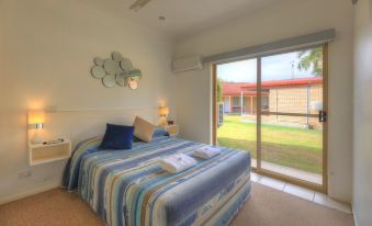 Yamba Motor Inn