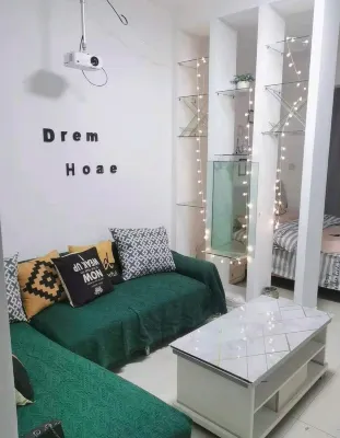 Her homestay - Mountain view