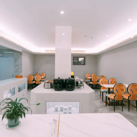 Qingmu Platinum Hotel (Ma on Shan Hexian Fucheng Garden Store)