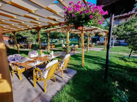 Garden Inn Cappadocia Отели рядом с достопримечательностью «Devrent Vadisi»
