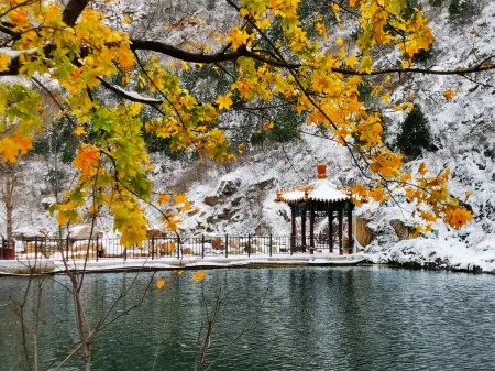 Yuyu Lingxi Noya Private Tang Homestay Отели рядом с достопримечательностью «Dingdu Mountain»