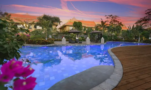 LIKING HOTEL