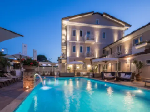 ホテル ルナ マッサのホテル