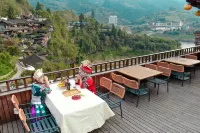 Wangcun Caotang Inn (Furong Town Waterfall)