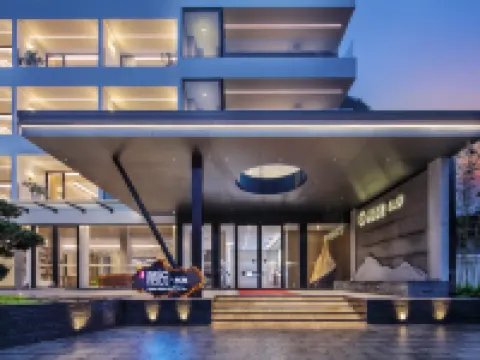 Qiyue Waterfront Vacation Apartment (Yangshuo Ten-Mile Gallery Yulong River) โรงแรมใกล้อูฐข้ามแม่น้ำ