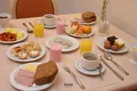 Lancaster Hotel by Castelo Itaipava - sarapan
