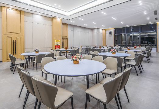 Vienna International Hotel (Liupanshui High-tech Zone Hongqiao Branch)Hotel Overview