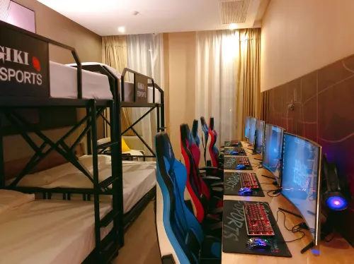 Qike E-sports Homestay (Wuhan Jianghan Road Pedestrian Street) - Inns