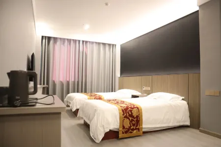 Yucheng Hotel Отели в г. Дунчжи