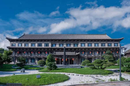 Manxin Hotel Qingdao Xinduxin Отели рядом с достопримечательностью «Ocean University of China Laoshan Campus»