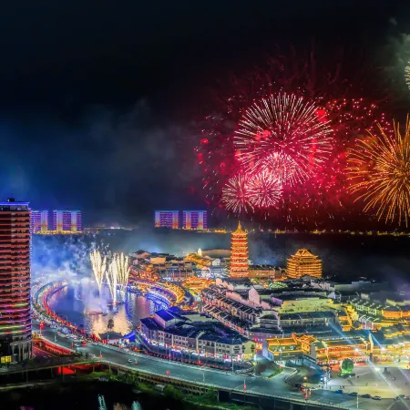 Longemont Taihu Lake Town Hotel