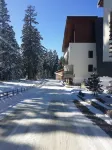 Euphoria Club Hotel - parking