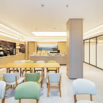 JI Hotel (Shanghai Dapuqiao Riyueguang Center) Отели рядом с достопримечательностью «Тяньцзыфан»