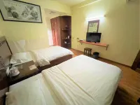 Yulin Mingxin Hotel (Qingning Road Maternity and Child Hospital Shop)
