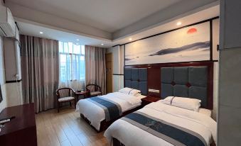 Xinning Yijia Light Luxury Hotel