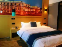 Longzhou Aishang Sunshine Hotel