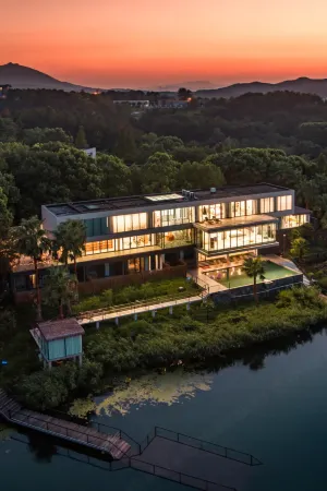 Qingpu Shuiju Xiaomu Homestay (Mulan Lake Tourist Resort) Отели рядом с достопримечательностью «Hubei Ming and Qing Dynasties Ancient Architecture Museum»