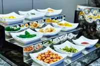 Homeinn Selected Hotel (Liaoyang Railway Station Baita Park) - Desayuno