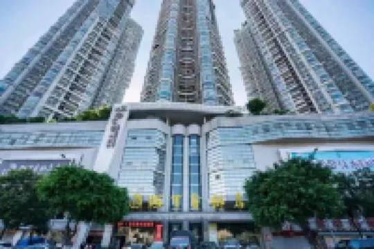 Guli · Hometown High-rise River View Homestay (Chaotianmen)