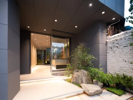 MoLi Huajian Homestay (Qingming Shanghe Garden Branch), Kaifeng Отели рядом с достопримечательностью «Kaifeng Gulou Plaza»