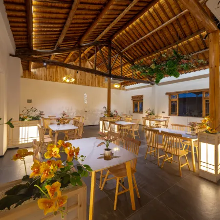 jing county comb fragrant garden resort hotel