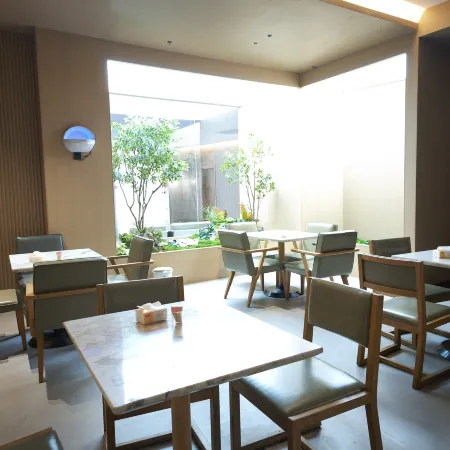 Yunzucui Fenghuang Hotel