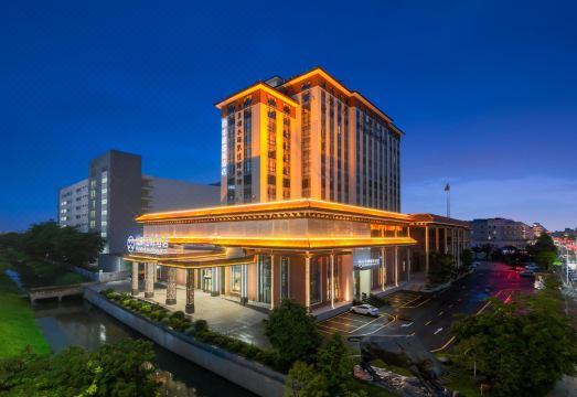 华蔚国际酒店（东莞石碣紫檀木博物馆店）外景图