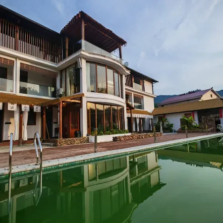 Zixi Lingshang Taoyuan Shanling Countryside Homestay