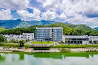 Shitai Qingsi Kangyuan Resort Hotel