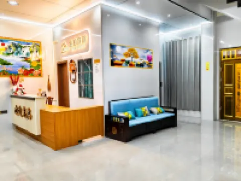 Jinbai Hotel Hotels in Xilin