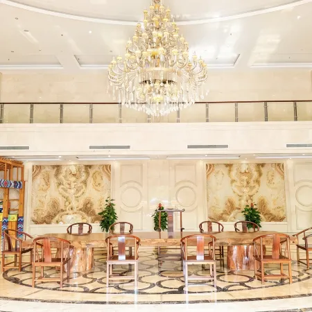 BI SHUI LAN TIAN GRAND HOTEL